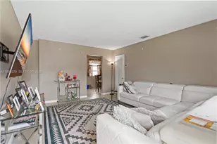 53 NW 169th St, North Miami Beach, FL 33169 - Photo 17