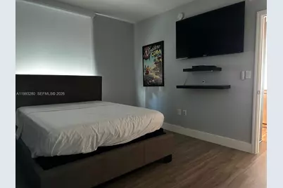 500 Brickell Ave #3307, Miami, FL 33131 - Photo 9