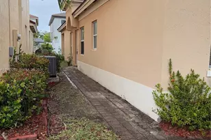 3951 NE 11th Dr, Homestead, FL 33033 - Photo 23