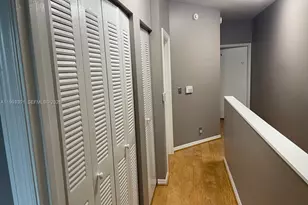 800 Sorrento Dr, Weston, FL 33326 - Photo 7