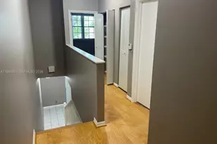 800 Sorrento Dr, Weston, FL 33326 - Photo 17