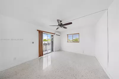 955 W 23rd St, Hialeah, FL 33010 - Photo 19