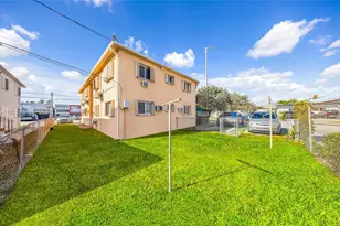 955 W 23rd St, Hialeah, FL 33010 - Photo 13