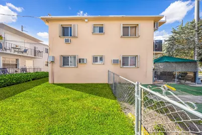 955 W 23rd St, Hialeah, FL 33010 - Photo 13
