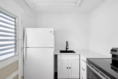 3010 Marcos Dr #R308, Aventura, FL 33160 - Photo 5