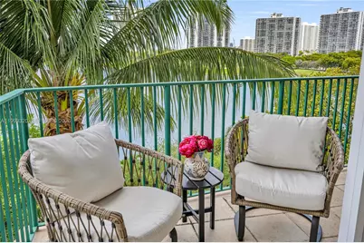 20000 E Country Club Dr #508, Aventura, FL 33180 - Photo 19