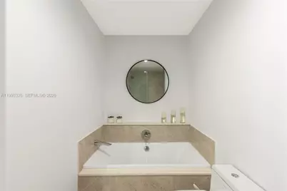 488 NE 18th St #909, Miami, FL 33132 - Photo 9