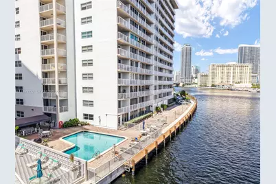 121 Golden Isles Dr #803, Hallandale Beach, FL 33009 - Photo 27