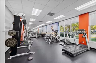 19380 Collins Ave, Sunny Isles Beach, FL 33160 - Photo 27