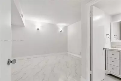 19380 Collins Ave #507, Sunny Isles Beach, FL 33160 - Photo 23