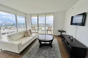 19501 W Country Club Dr, Aventura, FL 33180 - Photo 5