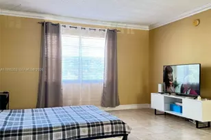 1300 Moffett St, Hallandale Beach, FL 33009 - Photo 5