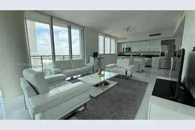 92 SW 3rd St #1505, Miami, FL 33130 - Photo 9