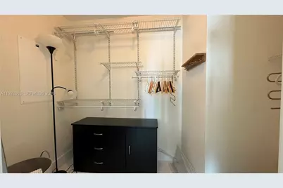 92 SW 3rd St #1505, Miami, FL 33130 - Photo 17