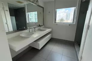 92 SW 3rd St, Miami, FL 33130 - Photo 15