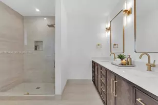 456 SW 20th Rd, Miami, FL 33129 - Photo 13