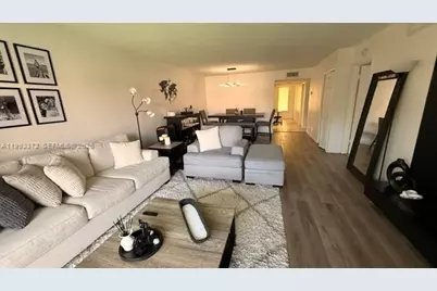 231 Lakeview Dr #204, Weston, FL 33326 - Photo 9