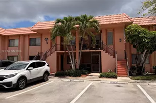 231 Lakeview Dr, Weston, FL 33326 - Photo 1
