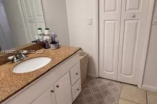 231 Lakeview Dr, Weston, FL 33326 - Photo 17