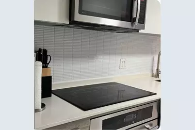 1300 Brickell Bay Dr #1806, Miami, FL 33131 - Photo 9