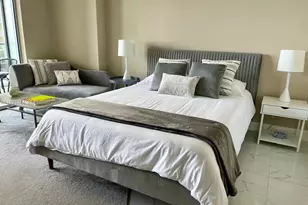 1300 Brickell Bay Dr, Miami, FL 33131 - Photo 5