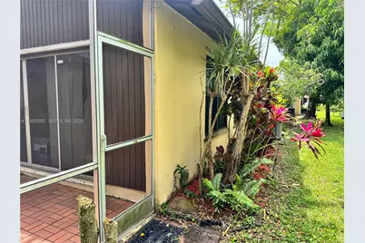 9291 E Fern Ln, Miramar, FL 33025 - Photo 19