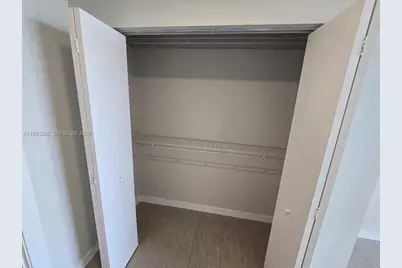 117 SW 10th Street #2105, Miami, FL 33130 - Photo 15