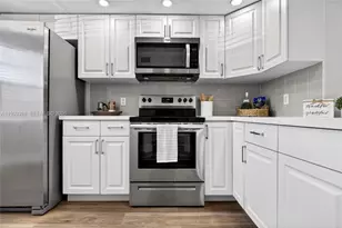 12701 SW 14th St, Pembroke Pines, FL 33027 - Photo 11