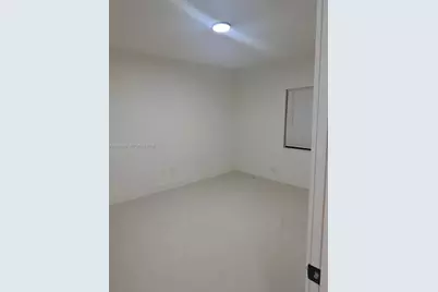 1800 NW 18th Ter #1, Miami, FL 33125 - Photo 5