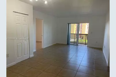 4709 NW 7th St #408-9, Miami, FL 33126 - Photo 5