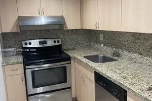 4709 NW 7th St, Miami, FL 33126 - Photo 9