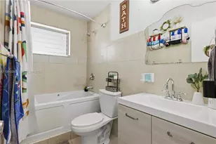 7390 Cleveland St, Hollywood, FL 33024 - Photo 23