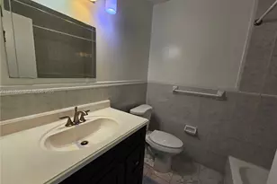 8027 NW 8th St, Miami, FL 33126 - Photo 13