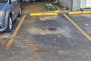 8027 NW 8th St, Miami, FL 33126 - Photo 21