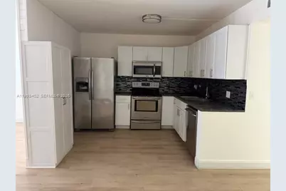 251 SW 132nd Way #204H, Pembroke Pines, FL 33027 - Photo 3