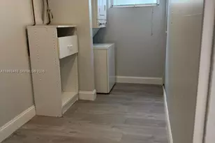 9365 Fontainebleau Blvd, Miami, FL 33172 - Photo 9