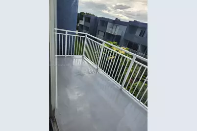 9365 Fontainebleau Blvd #E228, Miami, FL 33172 - Photo 5