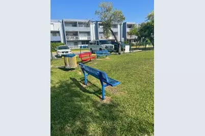 9365 Fontainebleau Blvd #E228, Miami, FL 33172 - Photo 17