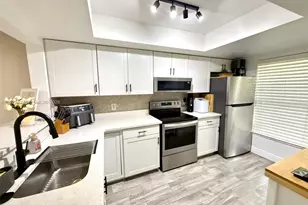 300 Promenade Dr, Other City - In The State Of Florida, FL 34698 - Photo 3