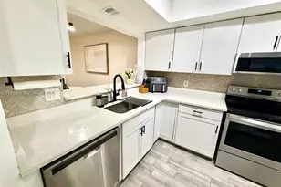 300 Promenade Dr, Other City - In The State Of Florida, FL 34698 - Photo 3