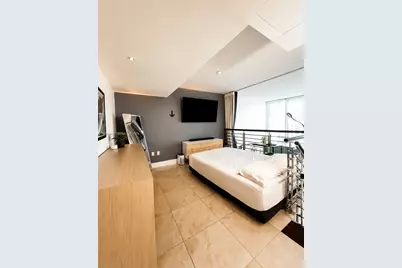 41 SE 5th St #903, Miami, FL 33131 - Photo 7