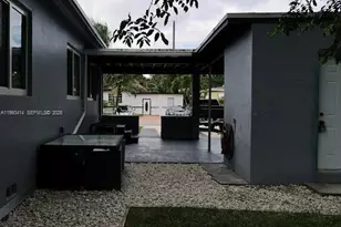 266 NE 162nd St, Miami, FL 33162 - Photo 47