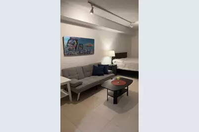 1200 Brickell Bay Dr #1510, Miami, FL 33131 - Photo 5