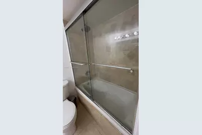 1200 Brickell Bay Dr #1510, Miami, FL 33131 - Photo 9