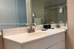 5601 Collins Ave, Miami Beach, FL 33140 - Photo 25