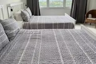 5601 Collins Ave, Miami Beach, FL 33140 - Photo 21