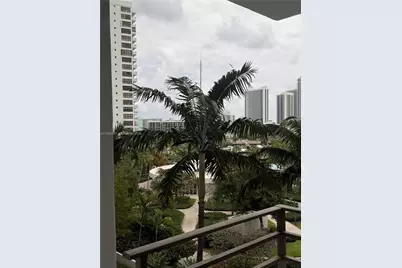 [Address not provided], Hallandale Beach, FL 33009 - Photo 5