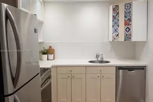 [Address not provided], Hallandale Beach, FL 33009 - Photo 3