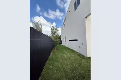 1981 SW 33rd Ave, Miami, FL 33145 - Photo 57