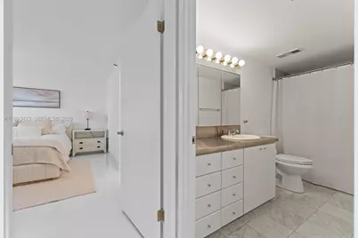 1623 Collins Ave #318, Miami Beach, FL 33139 - Photo 17